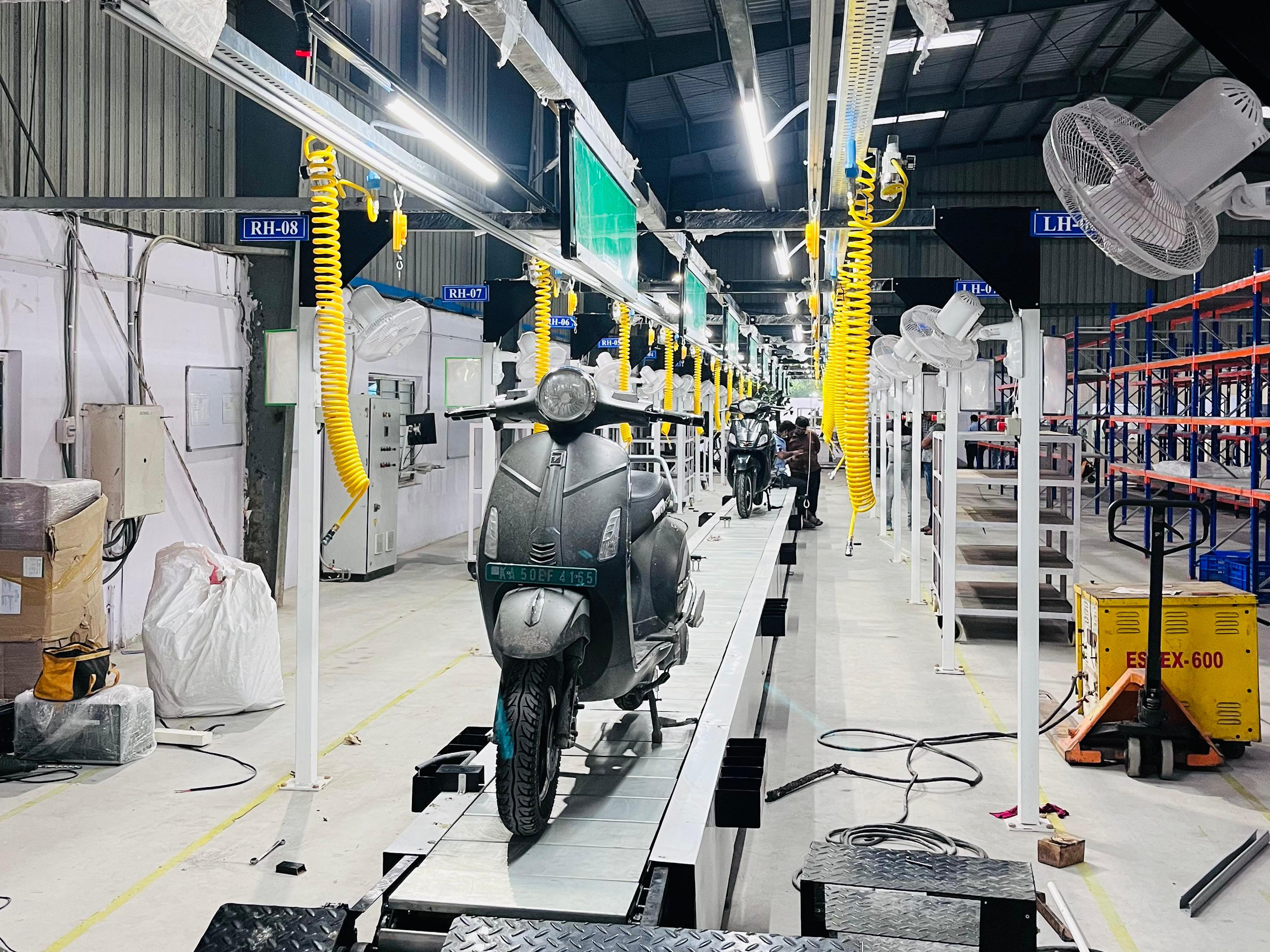 Two wheeler assembly Conveyor